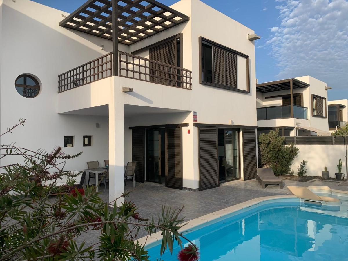 Modern Villa With Sea Views Costa Teguise Exterior foto