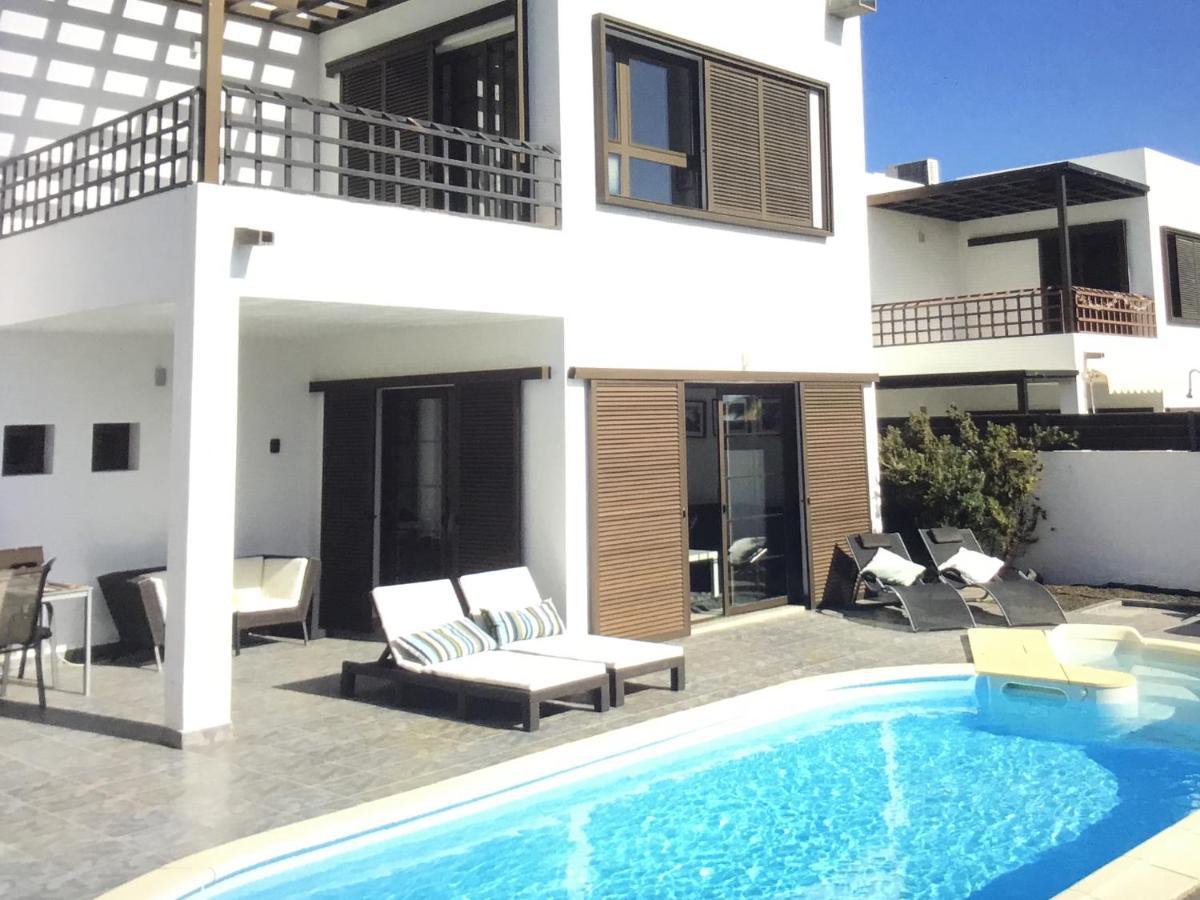Modern Villa With Sea Views Costa Teguise Exterior foto