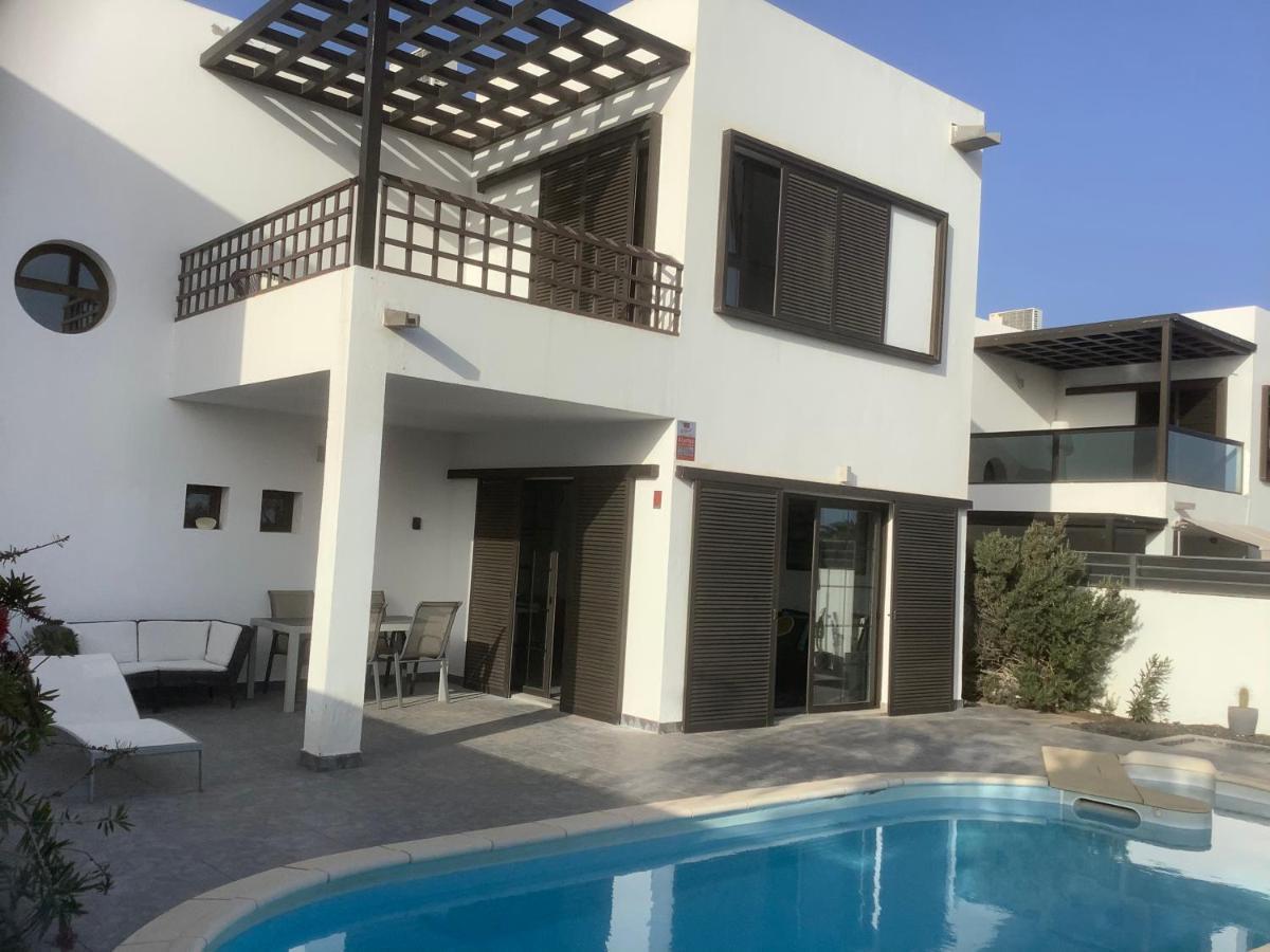 Modern Villa With Sea Views Costa Teguise Exterior foto