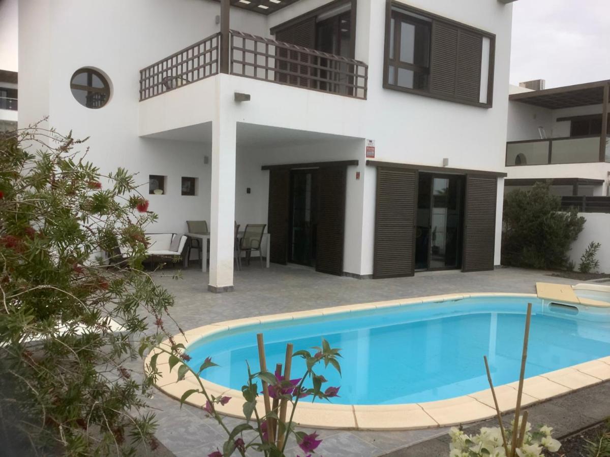 Modern Villa With Sea Views Costa Teguise Exterior foto